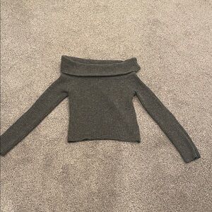 H&M Charcoal Off-Shoulder Sweater cropped size small grey top